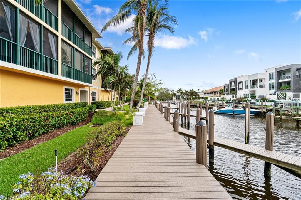 1540 Blue Point Ave 201, Naples, FL 34102-49