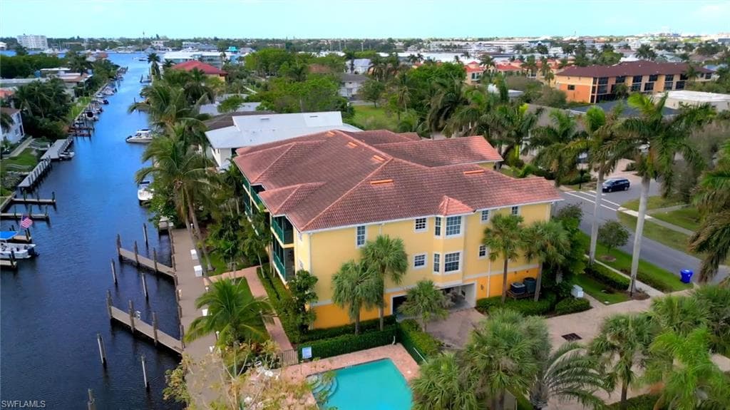 1540 Blue Point Ave 201, Naples, FL 34102-51