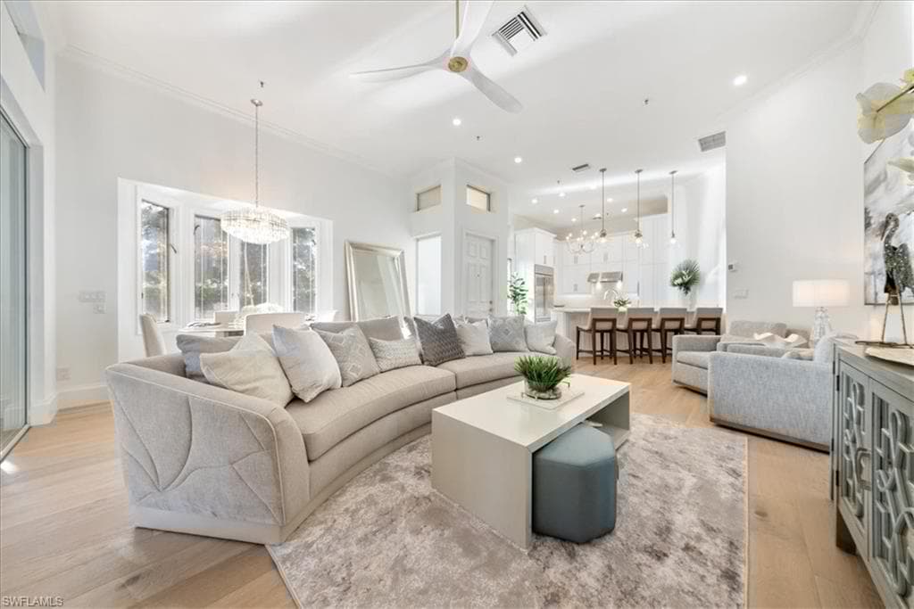3624 Belair Ln 13, Naples, FL 34103-2