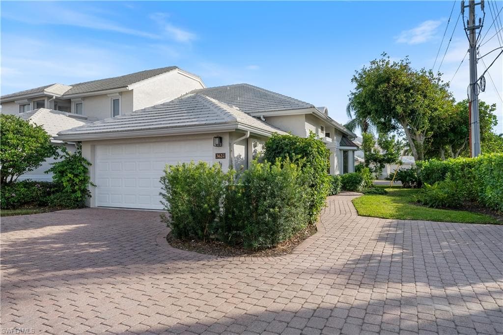 3624 Belair Ln 13, Naples, FL 34103-33