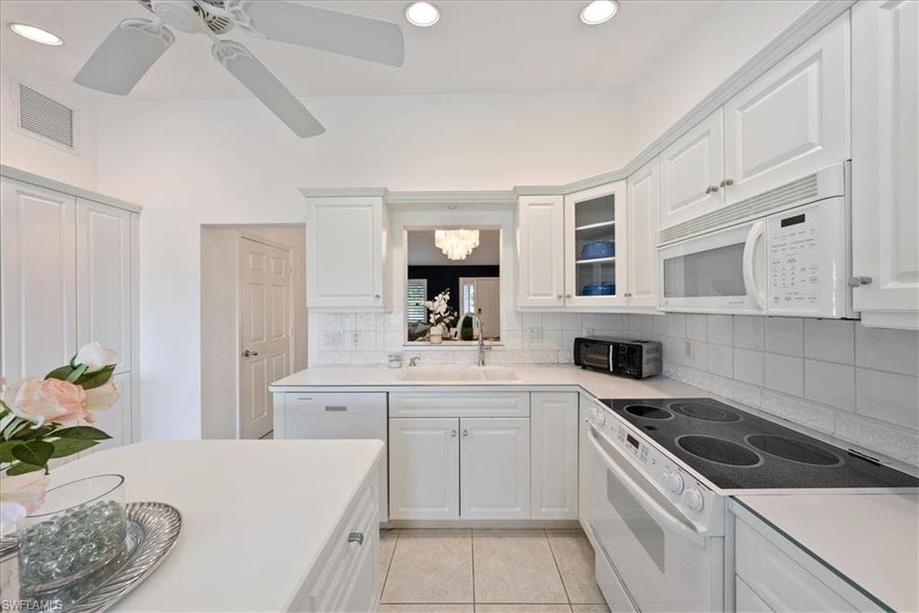 725 Neapolitan Way 725, Naples, FL 34103-10