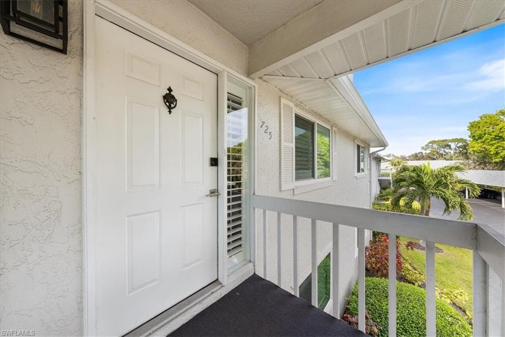 725 Neapolitan Way 725, Naples, FL 34103-13
