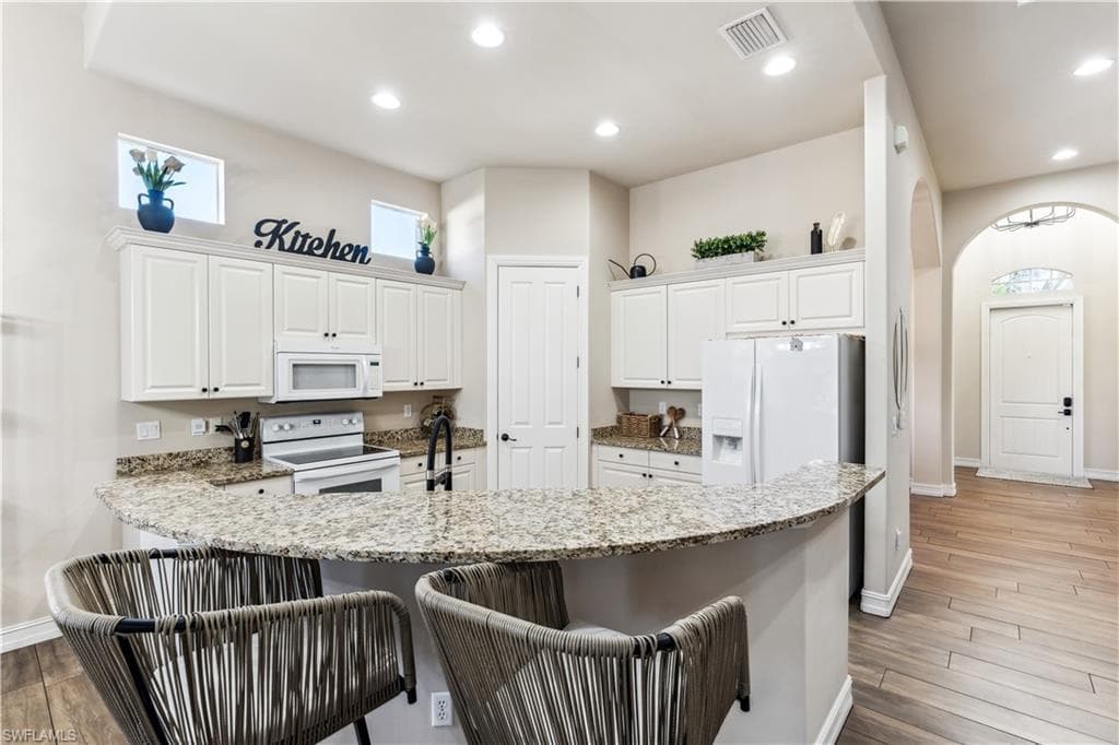7821 Ashton Rd, Naples, FL 34113-9