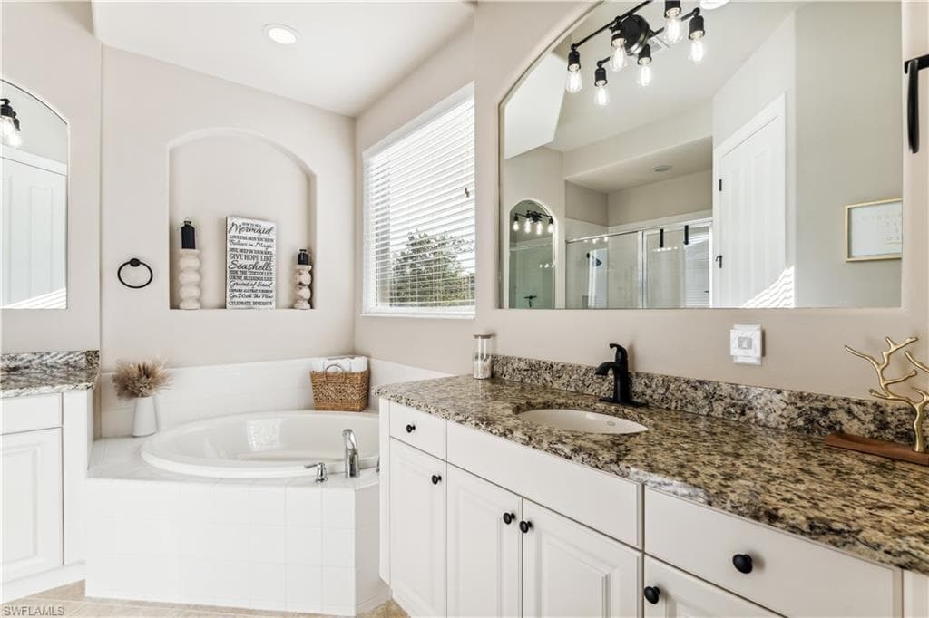 7821 Ashton Rd, Naples, FL 34113-23