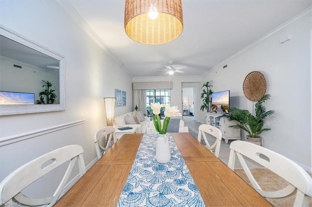 221 9th St S 130, Naples, FL 34102-9