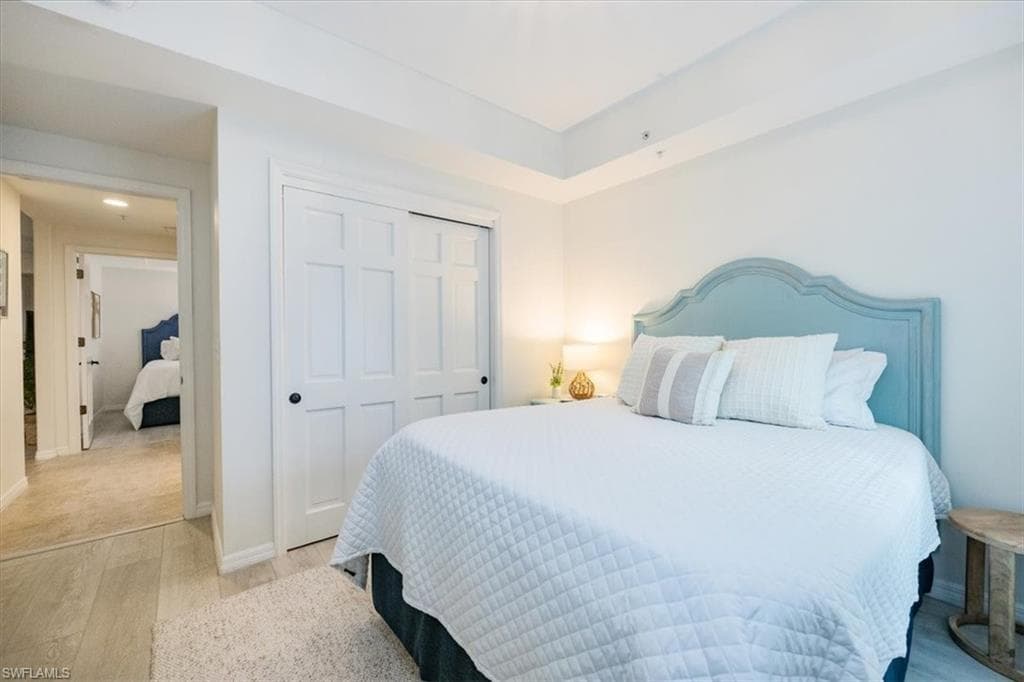 221 9th St S 130, Naples, FL 34102-17