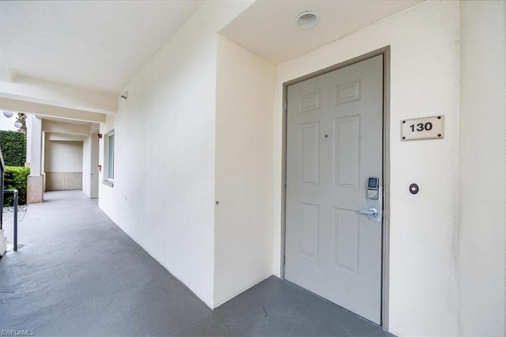 221 9th St S 130, Naples, FL 34102-21