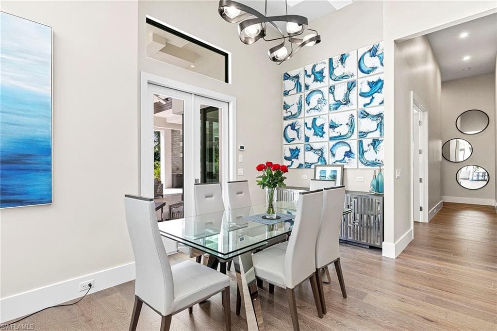 607 Myrtle Rd, Naples, FL 34108-14