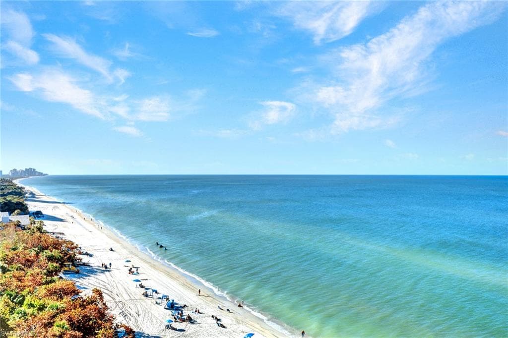 9051 Gulf Shore Dr 1001, Naples, FL 34108-3