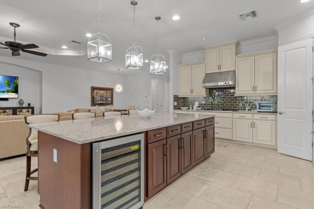 9235 Rialto Ln, Naples, FL 34119-13