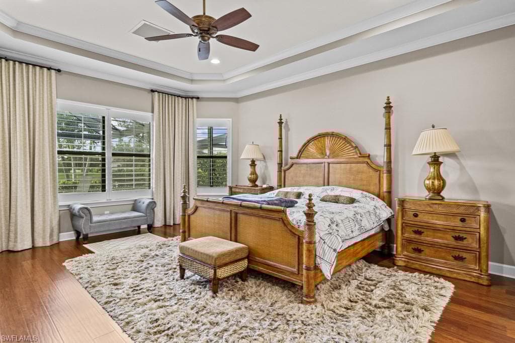 9235 Rialto Ln, Naples, FL 34119-16