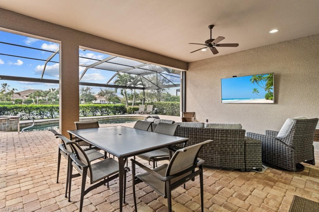 9235 Rialto Ln, Naples, FL 34119-36