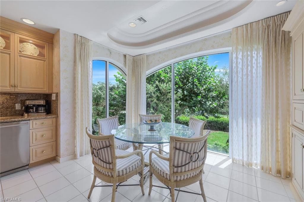 2000 Royal Marco Way Beach Cottage #11, Marco Island, FL 34145-14