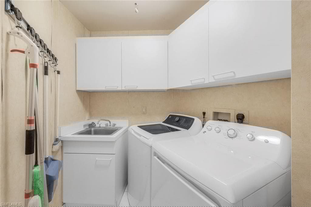 2000 Royal Marco Way Beach Cottage #11, Marco Island, FL 34145-29