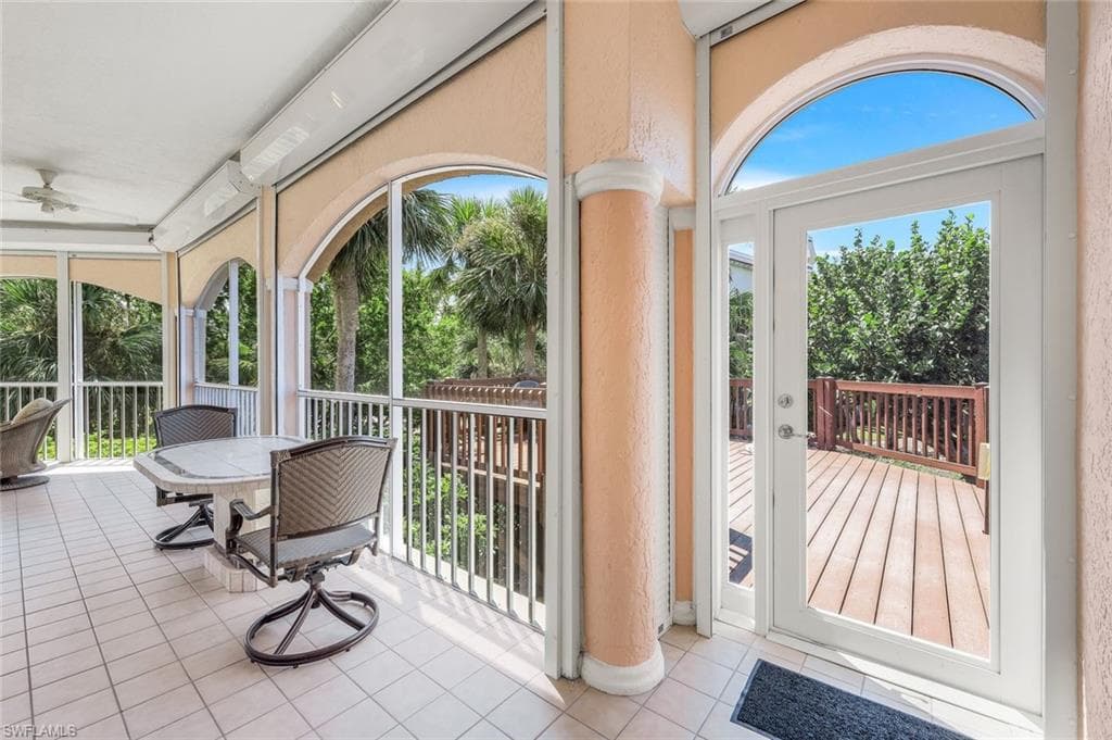 2000 Royal Marco Way Beach Cottage #11, Marco Island, FL 34145-33
