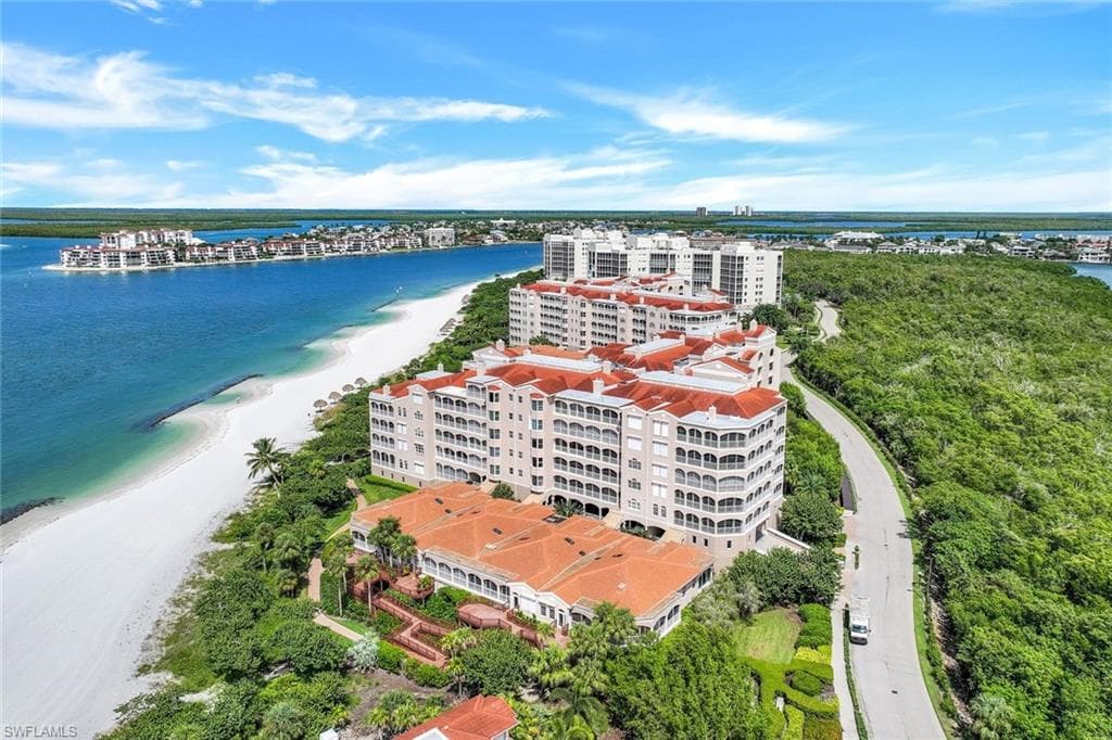 2000 Royal Marco Way Beach Cottage #11, Marco Island, FL 34145-38