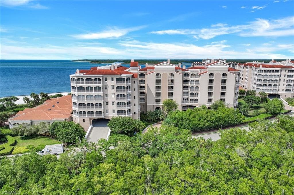 2000 Royal Marco Way Beach Cottage #11, Marco Island, FL 34145-3