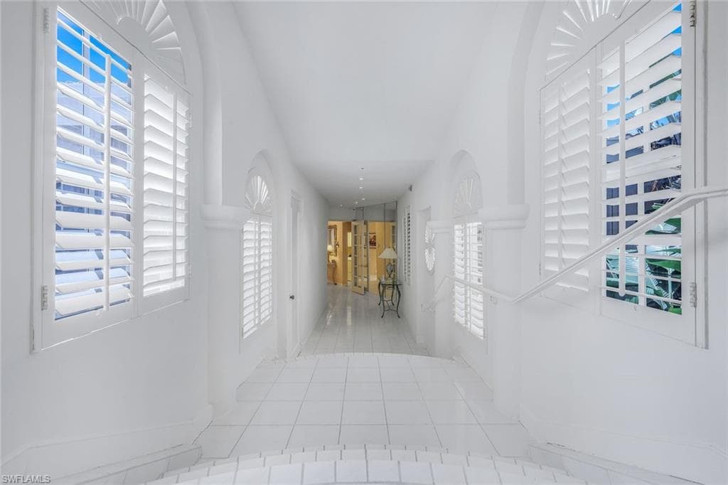 2000 Royal Marco Way Beach Cottage #11, Marco Island, FL 34145-5