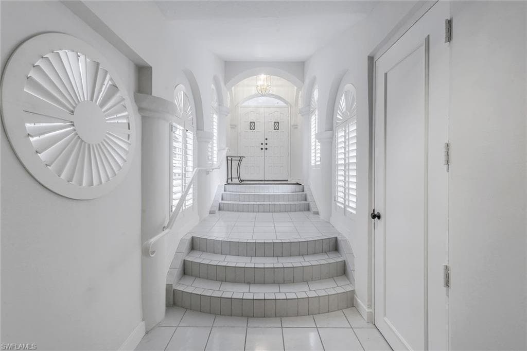 2000 Royal Marco Way Beach Cottage #11, Marco Island, FL 34145-6