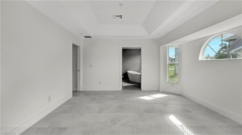 2228 43rd St, Cape Coral, FL 33914-23