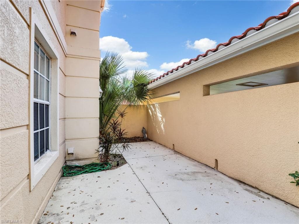 9700 Rosewood Pointe Ct 101, Bonita Springs, FL 34135-12
