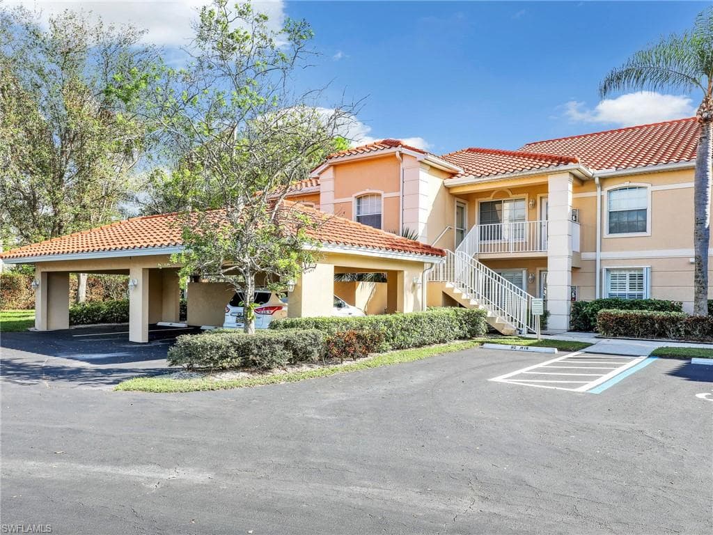 9700 Rosewood Pointe Ct 101, Bonita Springs, FL 34135-4