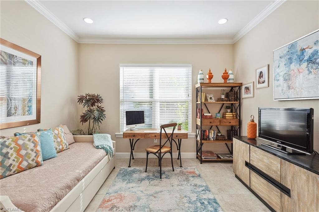 9539 Campanile Cir, Naples, FL 34114-15
