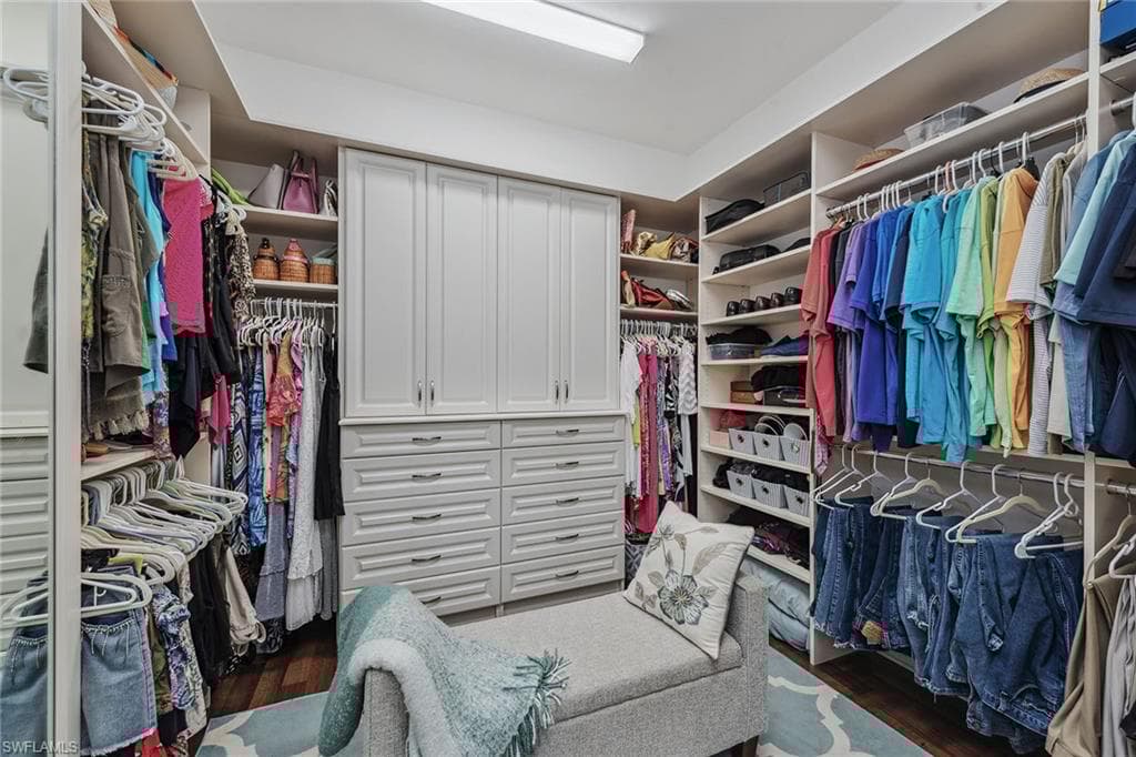 9539 Campanile Cir, Naples, FL 34114-18