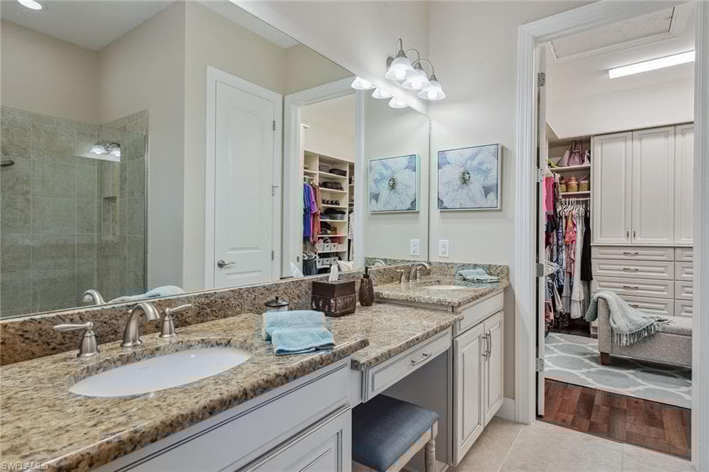 9539 Campanile Cir, Naples, FL 34114-19