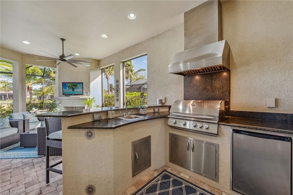 9539 Campanile Cir, Naples, FL 34114-26