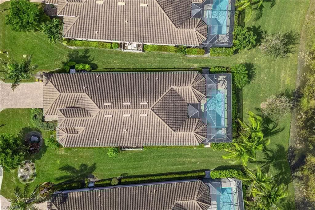 9539 Campanile Cir, Naples, FL 34114-37