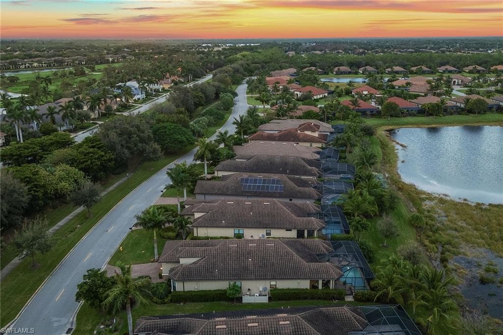 9539 Campanile Cir, Naples, FL 34114-39