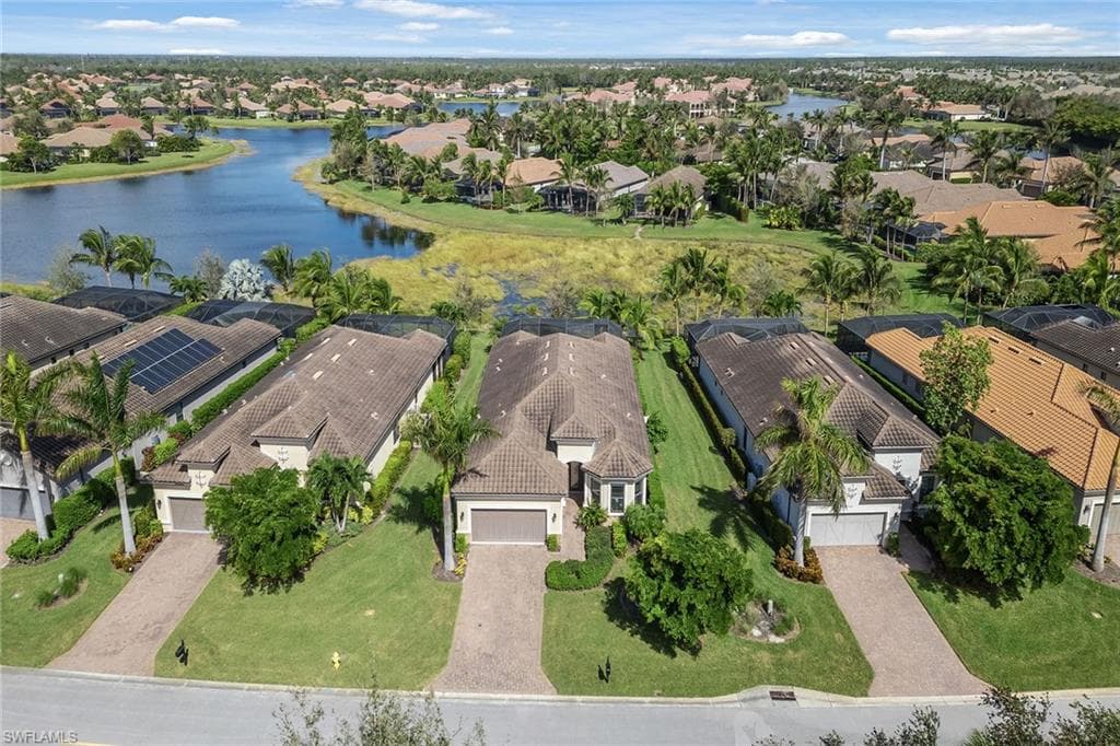 9539 Campanile Cir, Naples, FL 34114-40