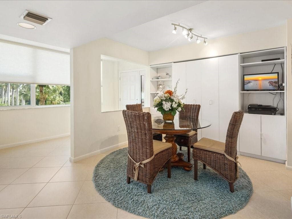 780 Collier Blvd 207, Marco Island, FL 34145-22