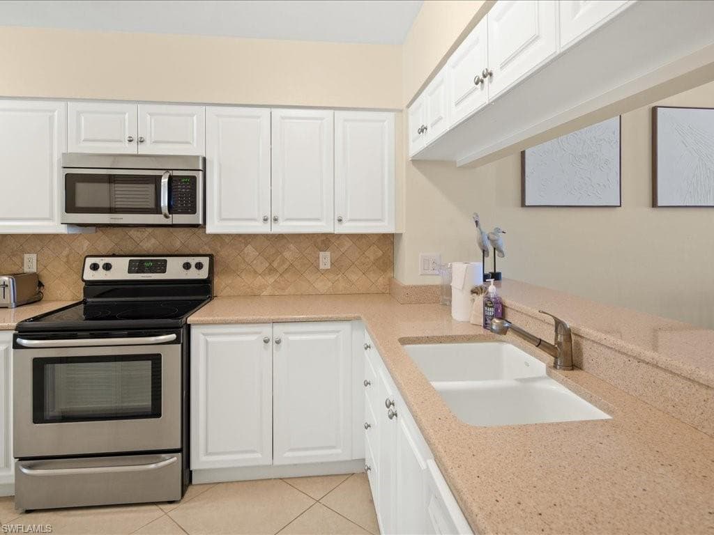 780 Collier Blvd 207, Marco Island, FL 34145-23