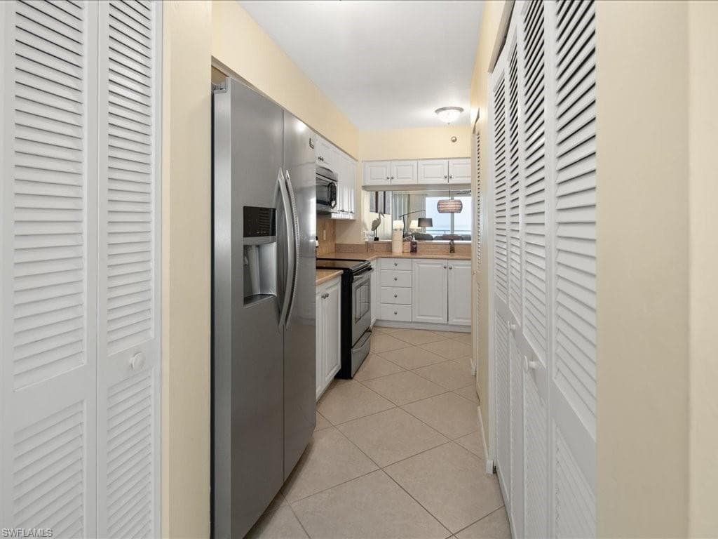 780 Collier Blvd 207, Marco Island, FL 34145-25