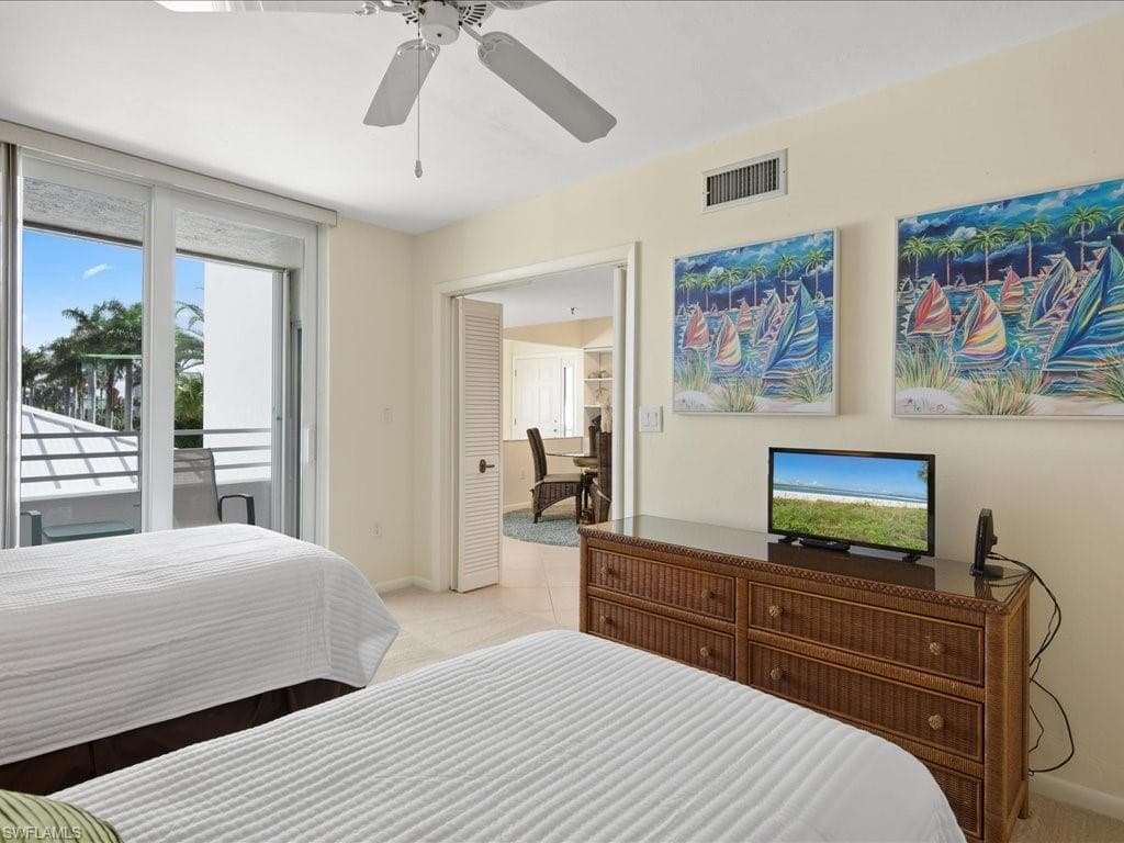 780 Collier Blvd 207, Marco Island, FL 34145-28