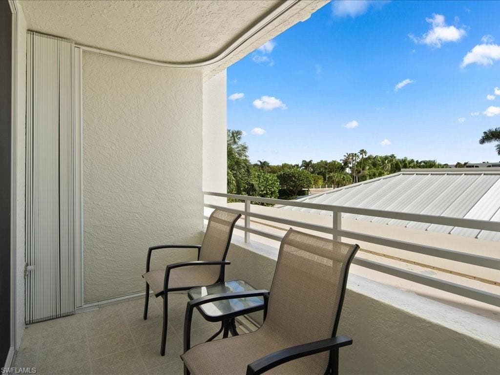 780 Collier Blvd 207, Marco Island, FL 34145-29