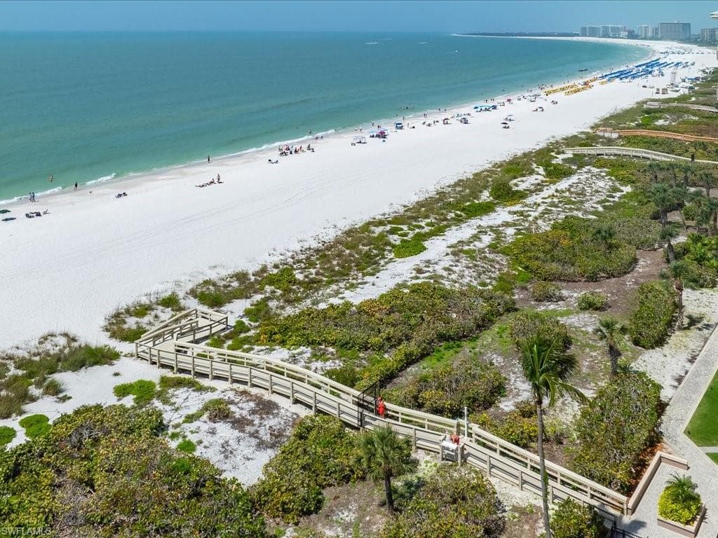 780 Collier Blvd 207, Marco Island, FL 34145-39