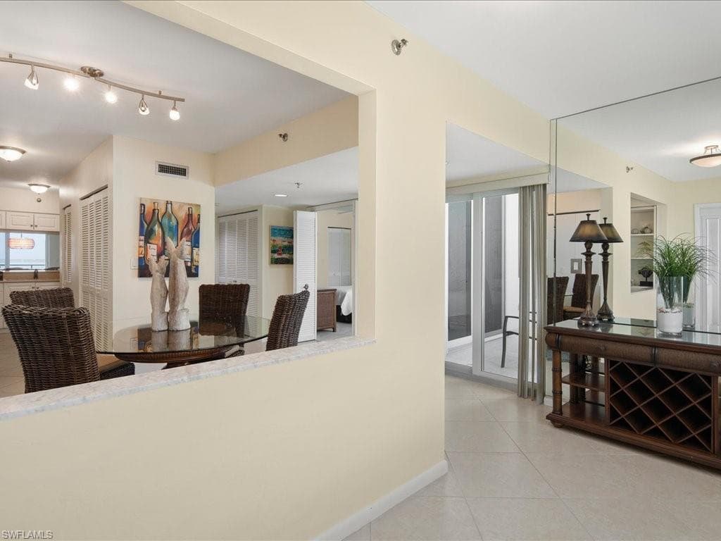 780 Collier Blvd 207, Marco Island, FL 34145-5