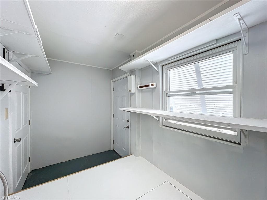 850 Oak St, Fort Myers Beach, FL 33931-32