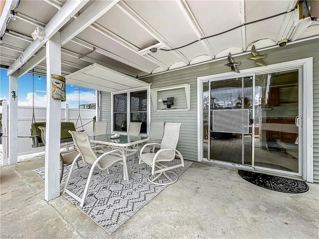 850 Oak St, Fort Myers Beach, FL 33931-41