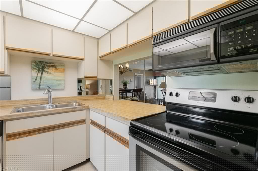 730 Elkcam Cir 205, Marco Island, FL 34145-12