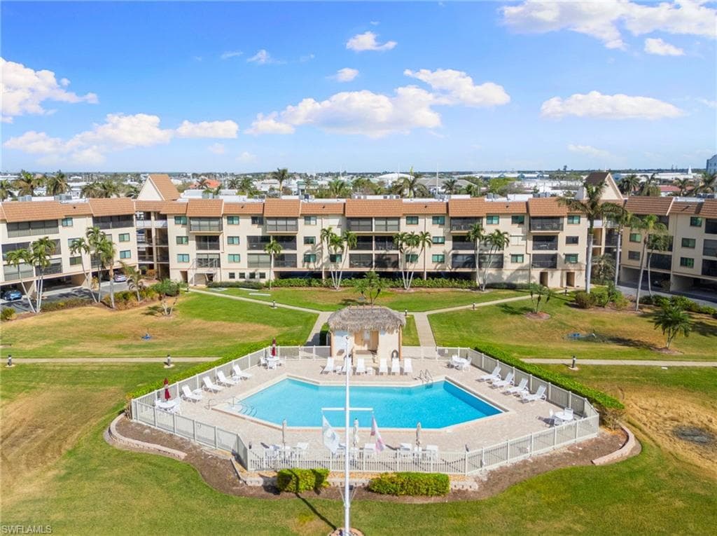 730 Elkcam Cir 205, Marco Island, FL 34145-24