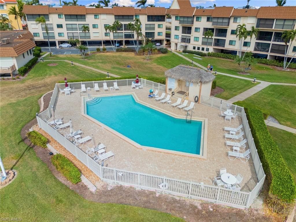 730 Elkcam Cir 205, Marco Island, FL 34145-25