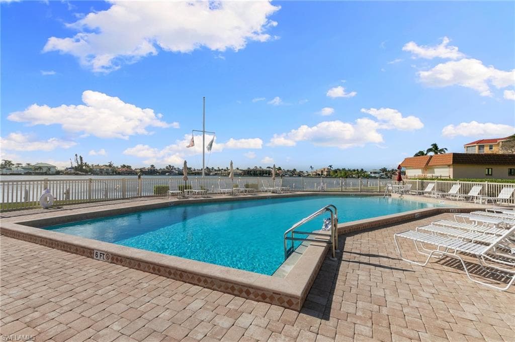 730 Elkcam Cir 205, Marco Island, FL 34145-26
