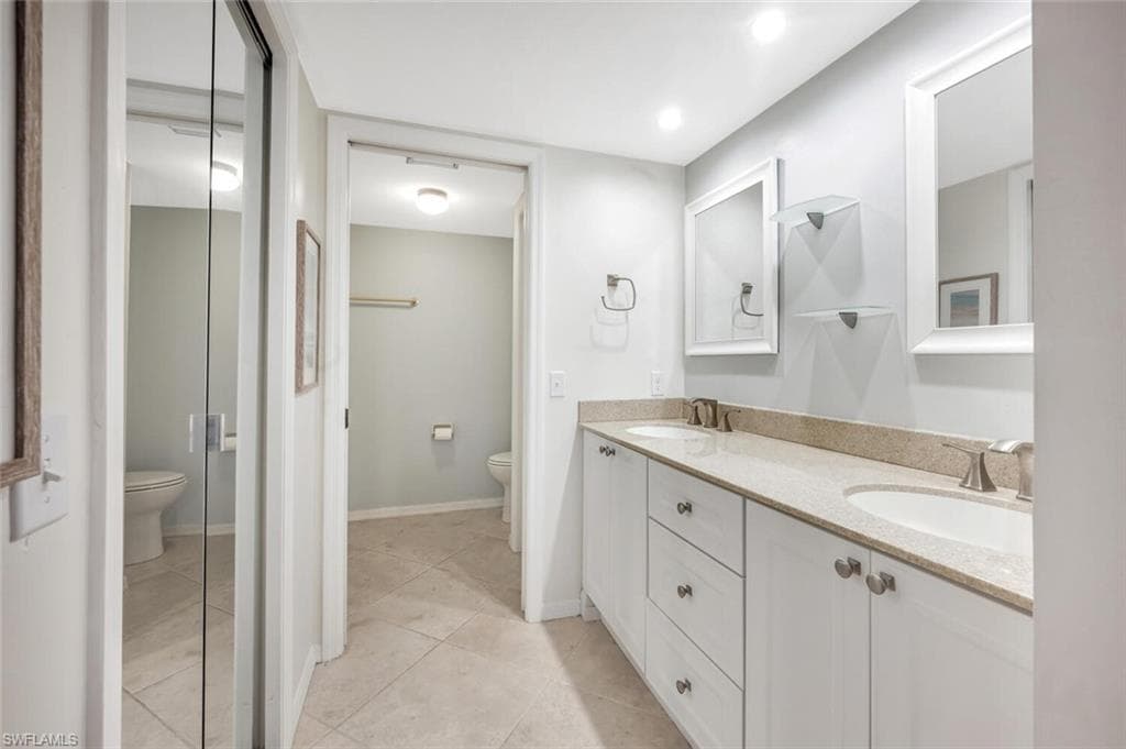 7300 Saint Ives Way 5208, Naples, FL 34104-20
