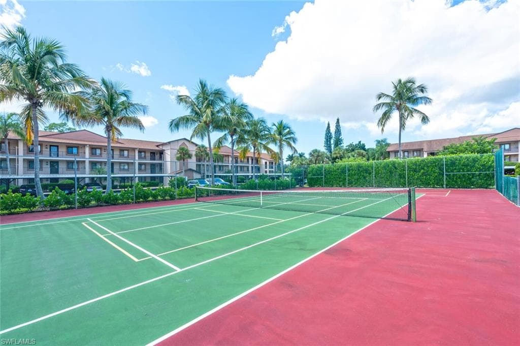 7300 Saint Ives Way 5208, Naples, FL 34104-37