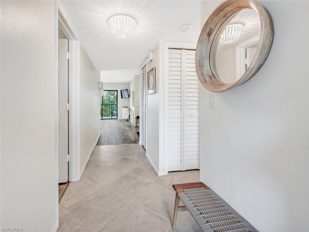 7300 Saint Ives Way 5208, Naples, FL 34104-3