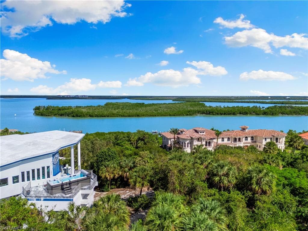 1130 Caxambas Dr, Marco Island, FL 34145-10
